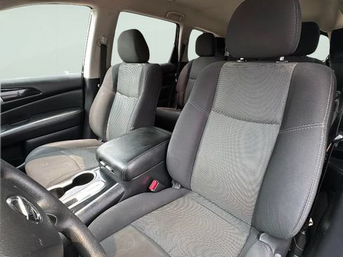 Used 2020 Nissan Pathfinder S FWD image 14