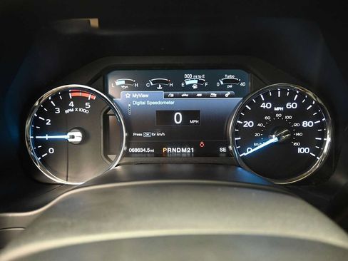 Used 2019 Ford F250 Lariat w/ Lariat Ultimate Package AWD/4WD image 7