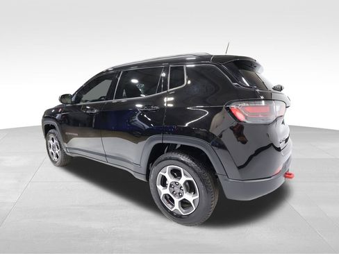 Used 2022 Jeep Compass Trailhawk w/ Trailhawk Elite Group image 2