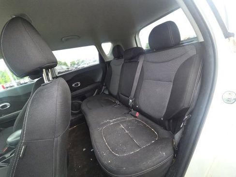 Used 2017 Kia Soul + FWD image 16