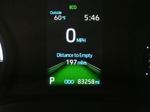 Used 2024 Toyota Sienna XLE image 27