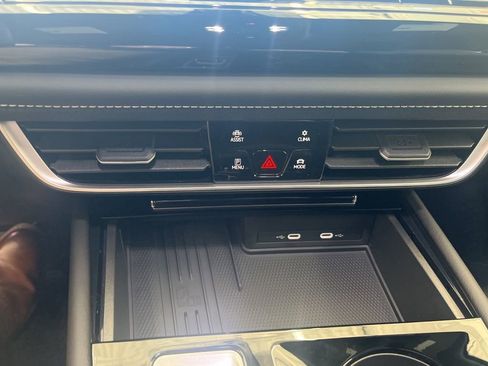 New 2026 Volkswagen Atlas Cross Sport SE AWD/4WD image 24