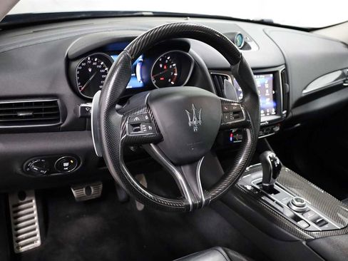 Used 2017 Maserati Levante S image 4