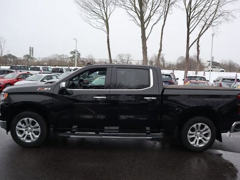 Used 2022 Chevrolet Silverado 1500 LTZ w/ LTZ Premium Package image 7