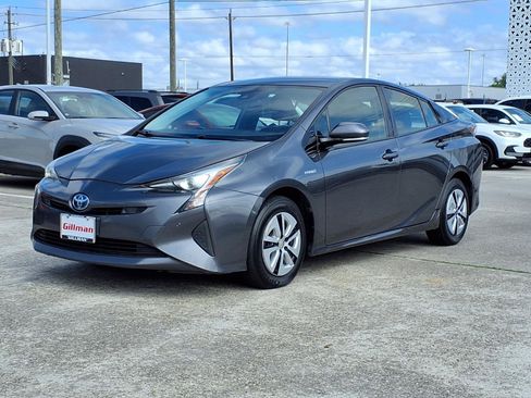 Used 2017 Toyota Prius Two w/ Prius Two Safety Plus Package FWD image 20