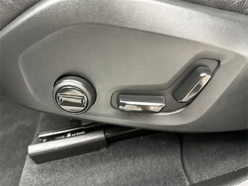 Certified 2025 Volvo XC60 B5 Plus w/ Climate Package image 12