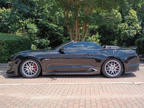 Used 2018 Ford Mustang GT Premium RWD image 8