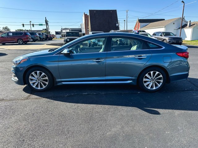 Used 2017 Hyundai Sonata Sport w/ Value Edition Package 02 FWD image 4