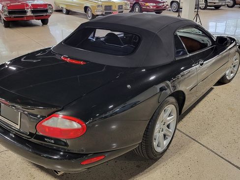 Used 2000 Jaguar XK8 Convertible RWD image 34