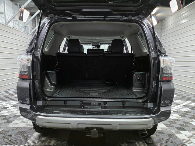 Used 2021 Toyota 4Runner TRD Off-Road Premium w/ Moonroof Package AWD/4WD image 37