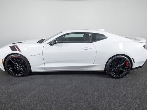 Used 2018 Chevrolet Camaro SS w/ Redline Edition RWD image 4