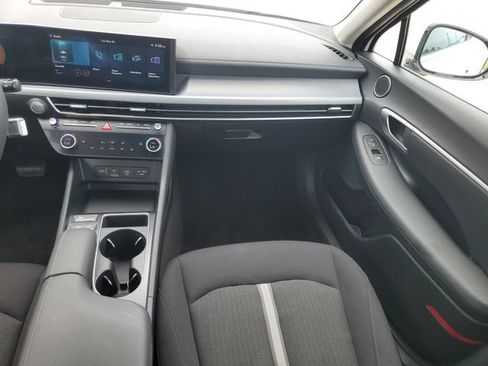 Used 2025 Hyundai Sonata SEL FWD image 32