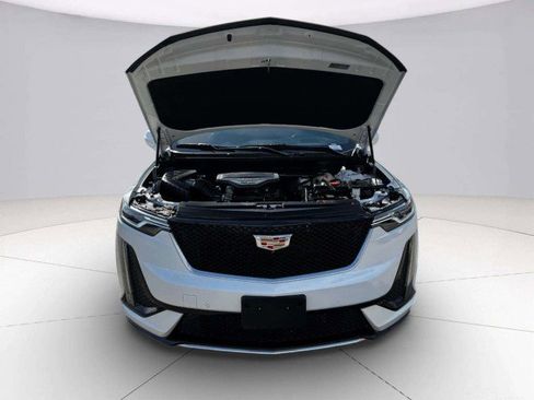 Used 2024 Cadillac XT6 Sport w/ Technology Package image 60