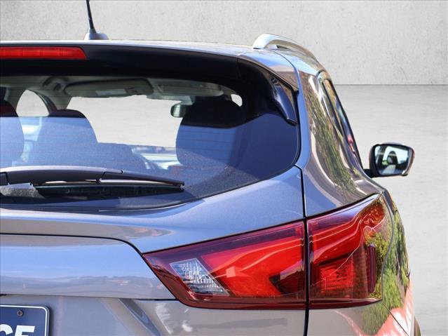 Used 2019 Nissan Rogue Sport SV w/ Technology Package AWD/4WD image 8