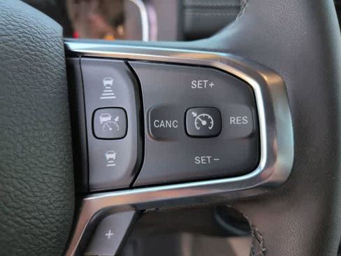 New 2026 RAM 2500 Laramie AWD/4WD image 25