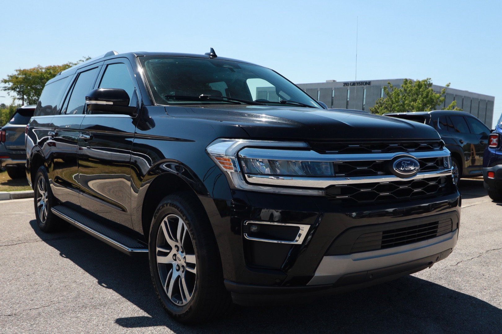 Used 2023 Ford Expedition Max Limited RWD image 7