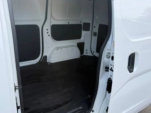 Used 2015 Nissan NV200 SV w/ Exterior Appearance Package FWD image 10