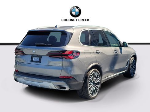 Certified 2024 BMW X5 sDrive40i w/ Premium Package RWD image 4