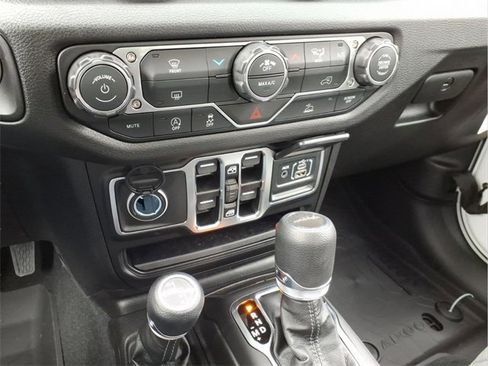 New 2026 Jeep Gladiator Sport image 14