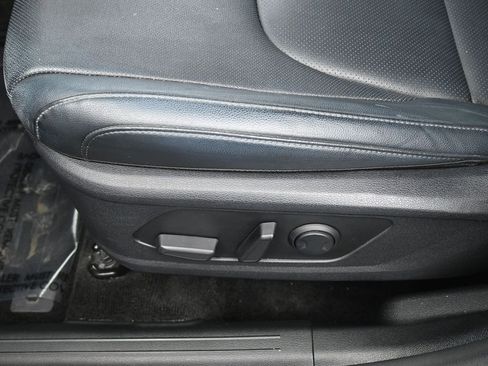 Used 2024 Kia Sportage EX image 15