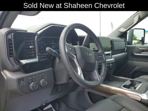 Used 2026 Chevrolet Silverado 2500 LT w/ Trail Boss Package AWD/4WD image 9