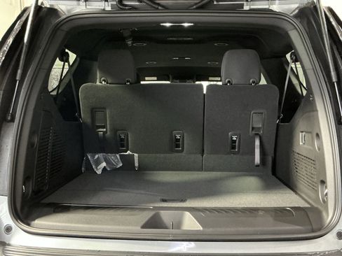 New 2026 Chevrolet Suburban LS w/ LPO, Dark Essentials Package image 34
