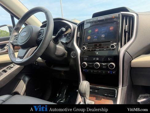 Used 2022 Subaru Ascent Touring AWD/4WD image 32