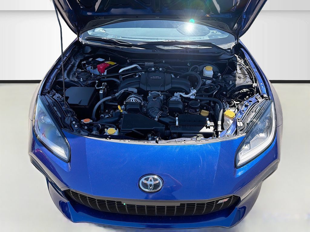 Used 2025 Toyota GR86 Premium w/ ALL Weather Mat Package (TMS) RWD image 28
