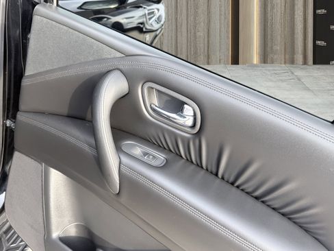 Used 2021 Nissan Armada SV w/ SV Appearance Package image 41