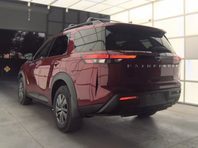 Certified 2024 Nissan Pathfinder SV FWD image 6