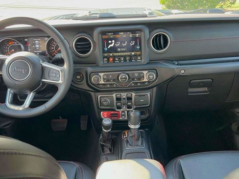 Used 2023 Jeep Gladiator Rubicon AWD/4WD image 27