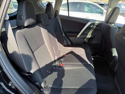 Used 2015 Toyota RAV4 XLE image 36
