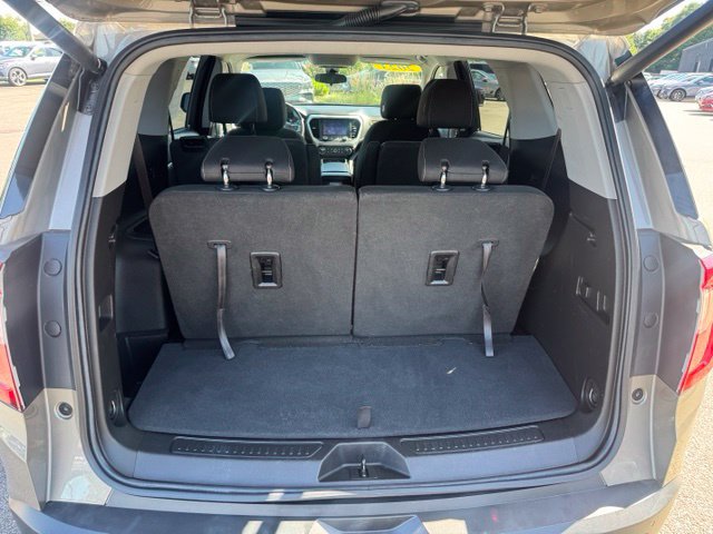 Used 2023 GMC Acadia SLE w/ Driver Convenience Package AWD/4WD image 11