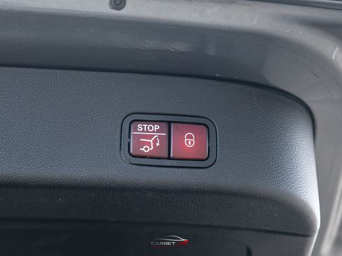 Used 2018 Mercedes-Benz GLS 450 4MATIC w/ Premium Package image 49