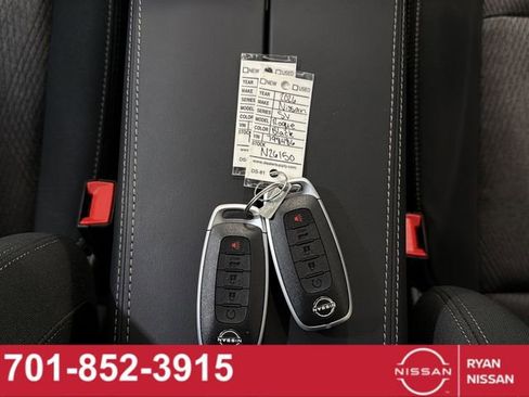 New 2026 Nissan Rogue SV w/ Cold Weather Package AWD/4WD image 25