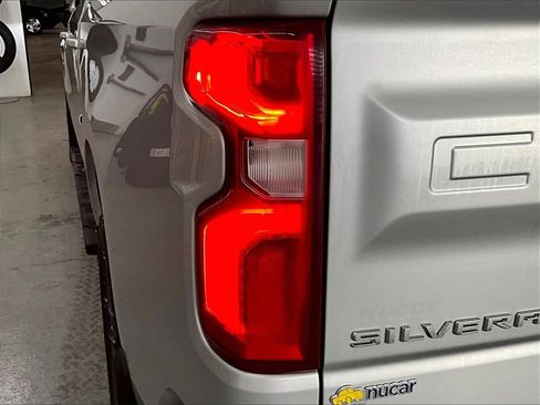 Used 2021 Chevrolet Silverado 1500 RST image 32