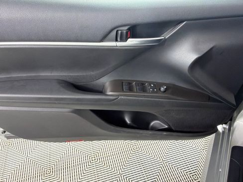 Used 2023 Toyota Camry LE FWD image 10