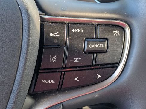 Used 2025 Lexus ES 300h w/ Premium Package image 10