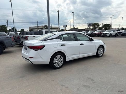 Used 2025 Nissan Sentra S FWD image 3