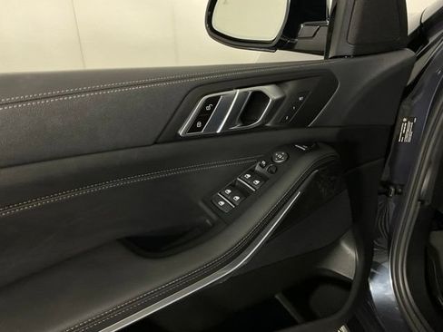 Used 2022 BMW X5 xDrive40i w/ Premium Package AWD/4WD image 28