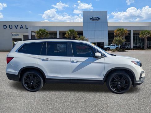 Used 2022 Honda Pilot Special Edition image 3