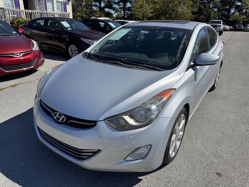 Used 2013 Hyundai Elantra Limited image 2