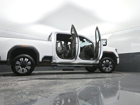 Used 2024 GMC Sierra 2500 Denali w/ Denali Reserve Package image 56