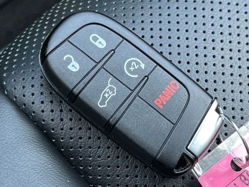 Used 2025 Dodge Durango R/T image 42