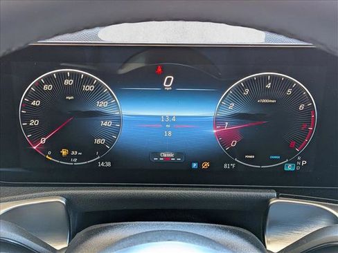 New 2026 Mercedes-Benz GLB 250 image 10