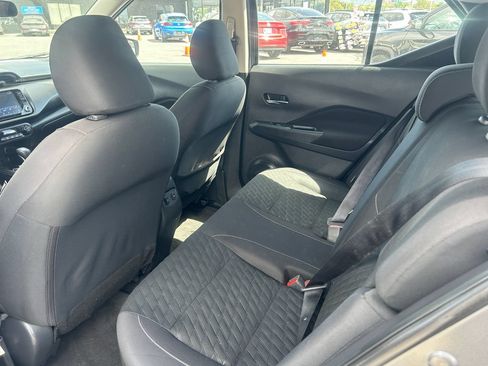 Used 2021 Nissan Kicks SV FWD image 30