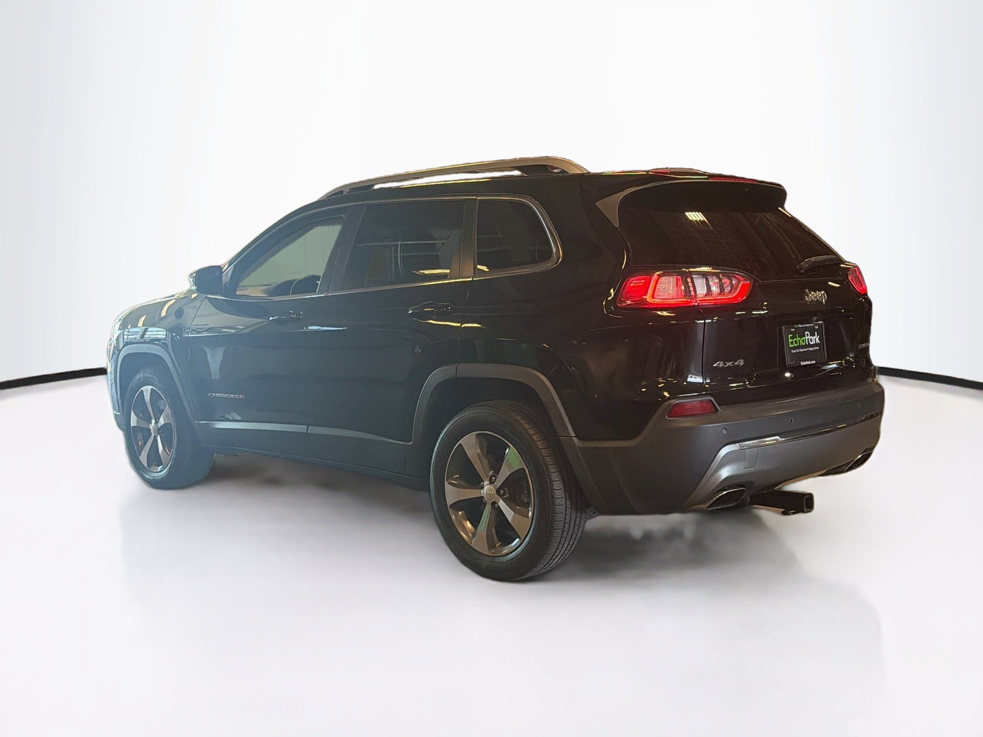 Used 2019 Jeep Cherokee Limited AWD/4WD image 5