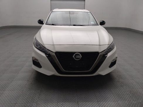 Used 2020 Nissan Altima 2.5 SR w/ Premium Package image 14