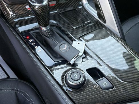 Used 2017 Chevrolet Corvette Stingray Coupe w/ 1LT RWD image 38