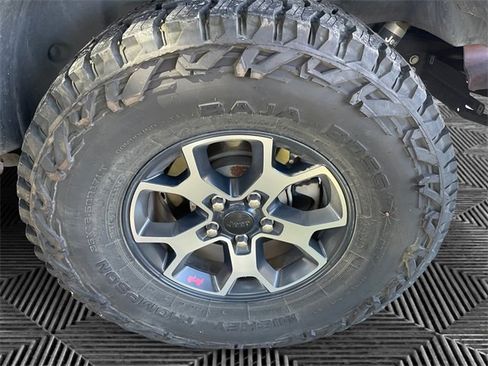 Used 2021 Jeep Wrangler Unlimited Rubicon image 14